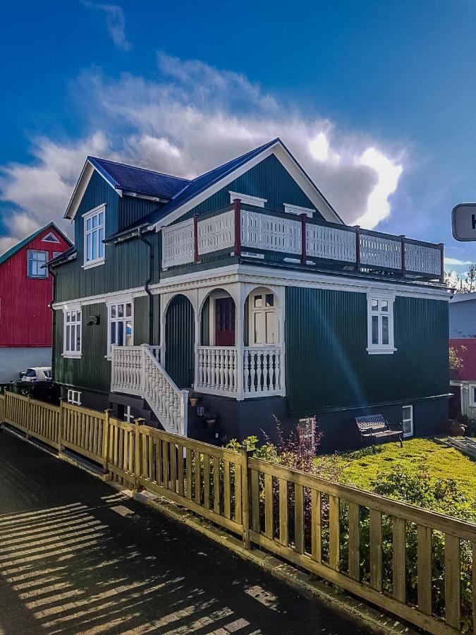 Old Charm Apartment - Keflavik Downtown Exterior photo